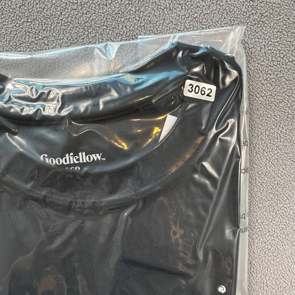 Goodfellow Co T Shirt M Men Black Fizz The Season Graphic Short Sleeve Crew Neck - Picture 6 of 6